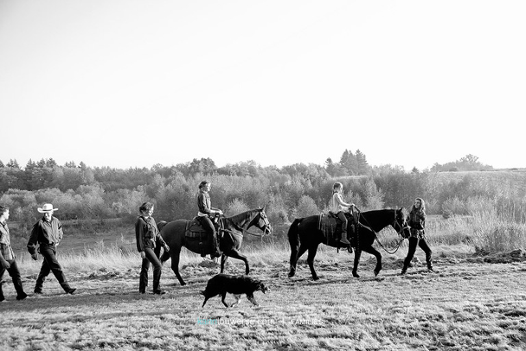 Aldergrove Family Horse Photographer